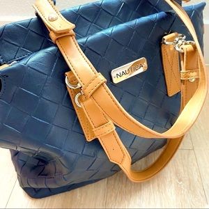 NAUTICA SATCHEL BAG. NAVY BLUE